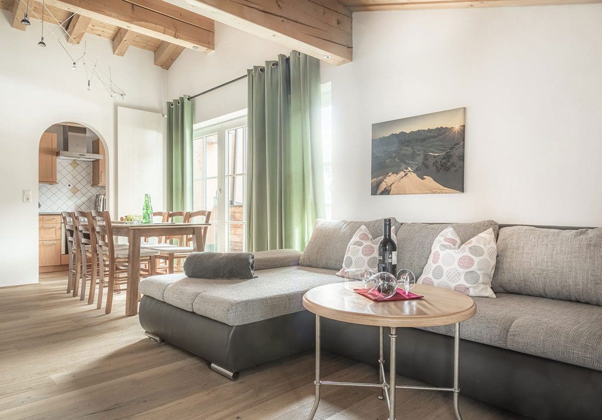 Wohnzimmer - Ferienwohnung in Obertauern, Hotel Grünwaldkopf